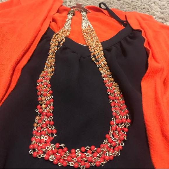 Ombré Statement Necklace - Picture 3 of 3